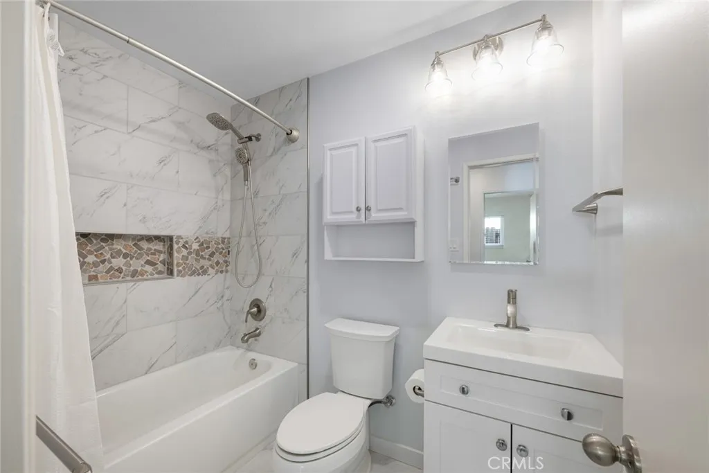 19111 Carp Circle, Huntington Beach, CA 92646