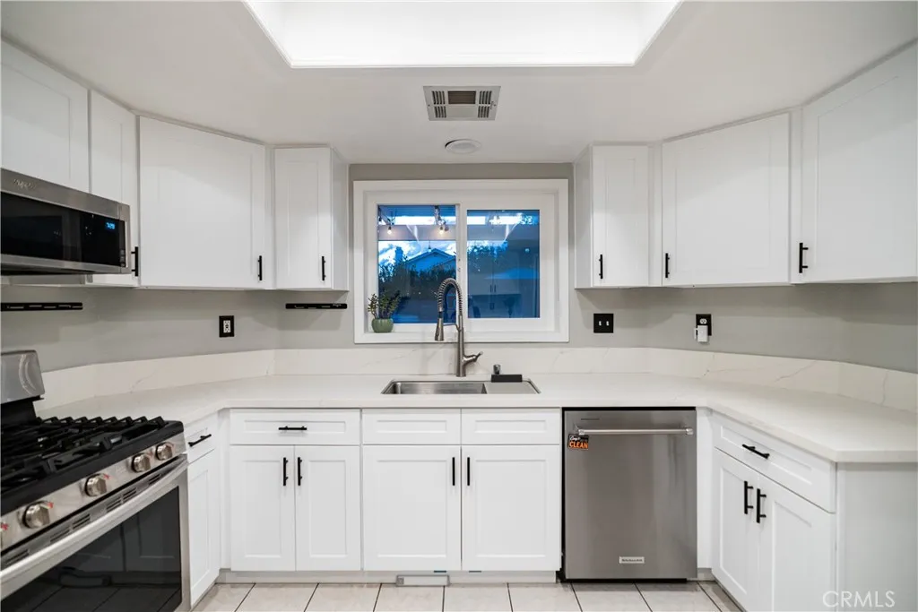 Additional image 17 of 3549 Silver Spur Court, Rosamond, CA 93560