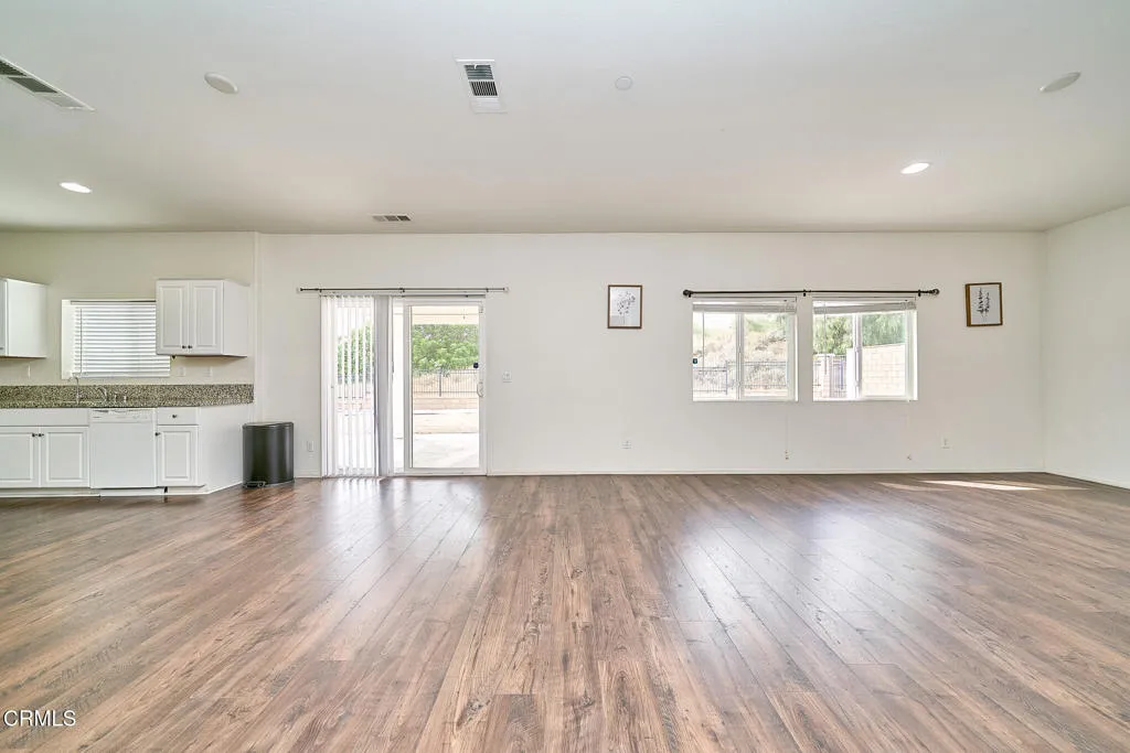 Additional image 14 of 3193 Quarry Drive, Jurupa Valley, CA 92509