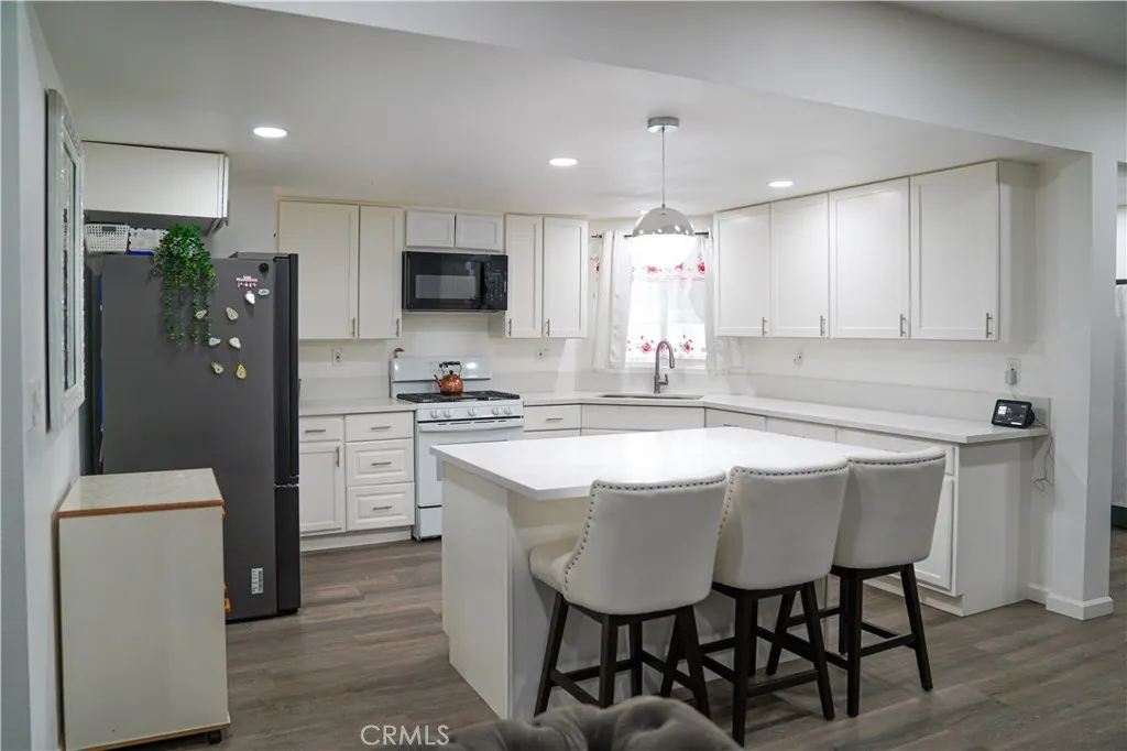 Additional image 49 of 777 S Temescal St Unit 120, Corona, CA 92879