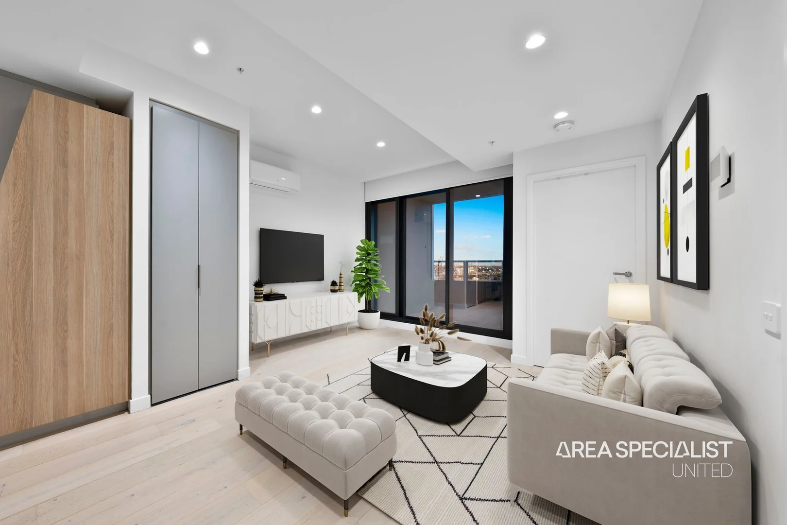 1407/2 Hallenstein Street, Footscray VIC 3011 photo 4