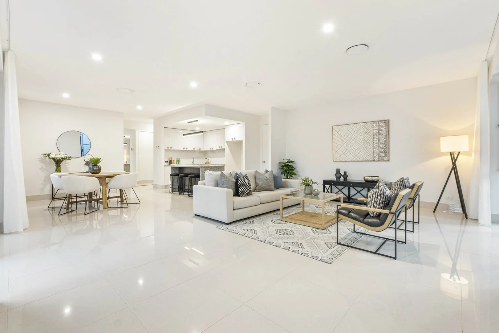 8b Bonment Road, Yaroomba QLD 4573