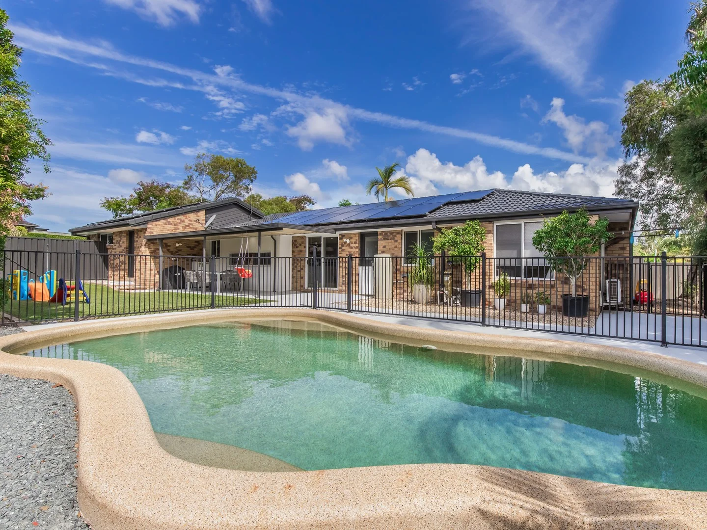 Additional image 2 of 34 Merridown Drive, Merrimac QLD 4226