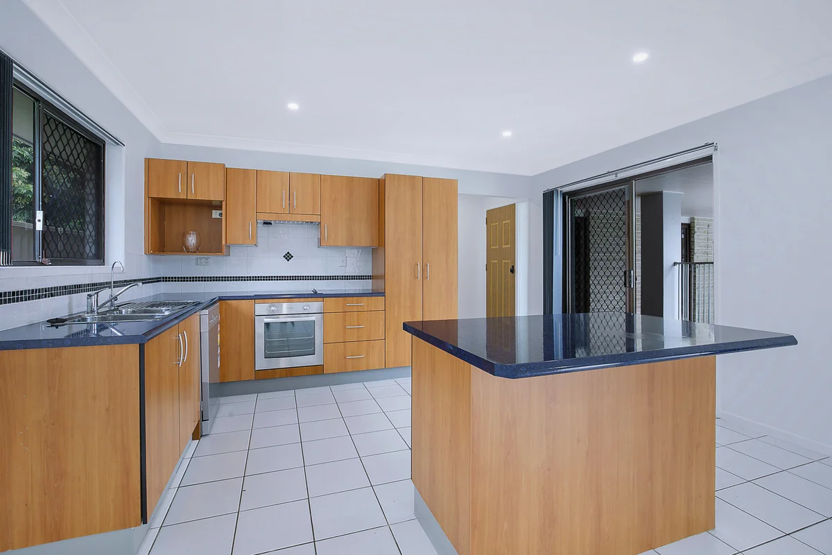 68 Kurumba Street, Kippa-Ring QLD 4021 photo 4