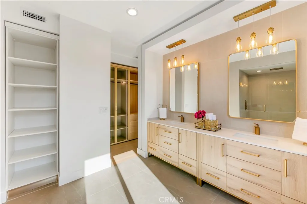 Additional image 24 of 853 Oak St, Costa Mesa, CA 92627