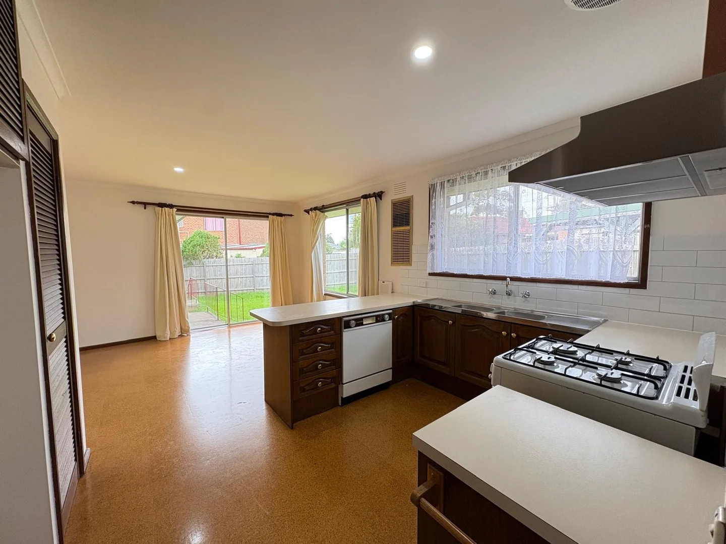 Additional image 7 of 4 Hoctor Close, Gladstone Park VIC 3043