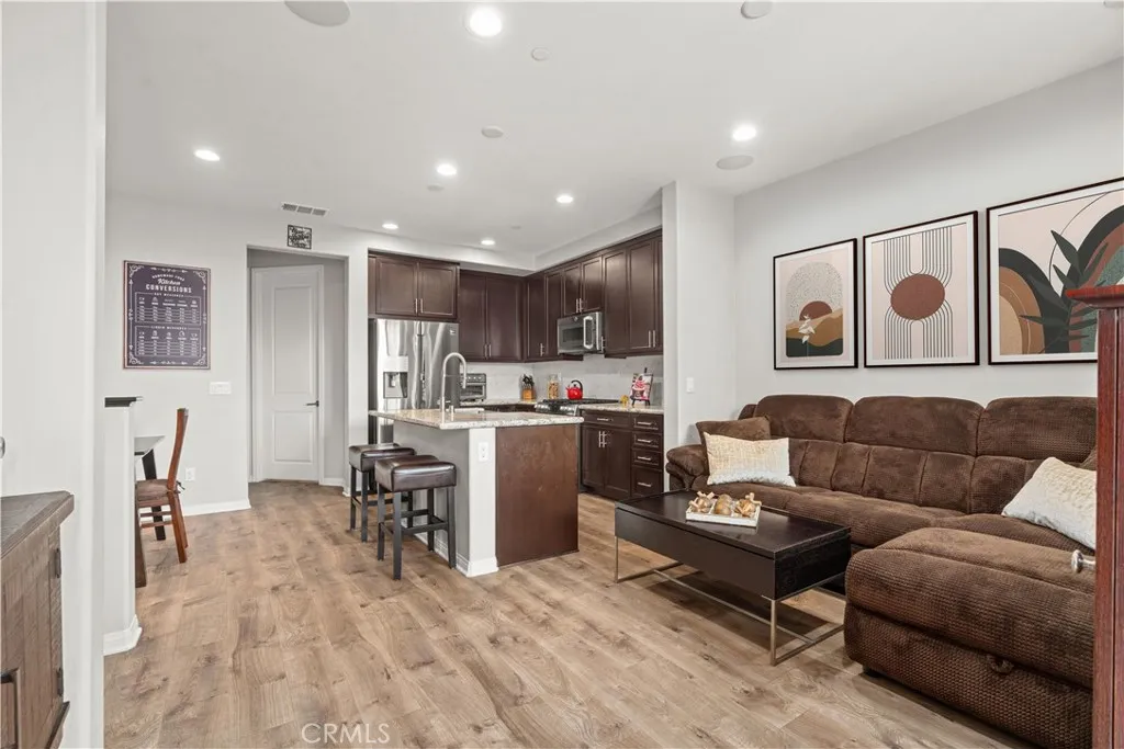Additional image 4 of 14840 Maple Ter, Los Angeles, CA 91402