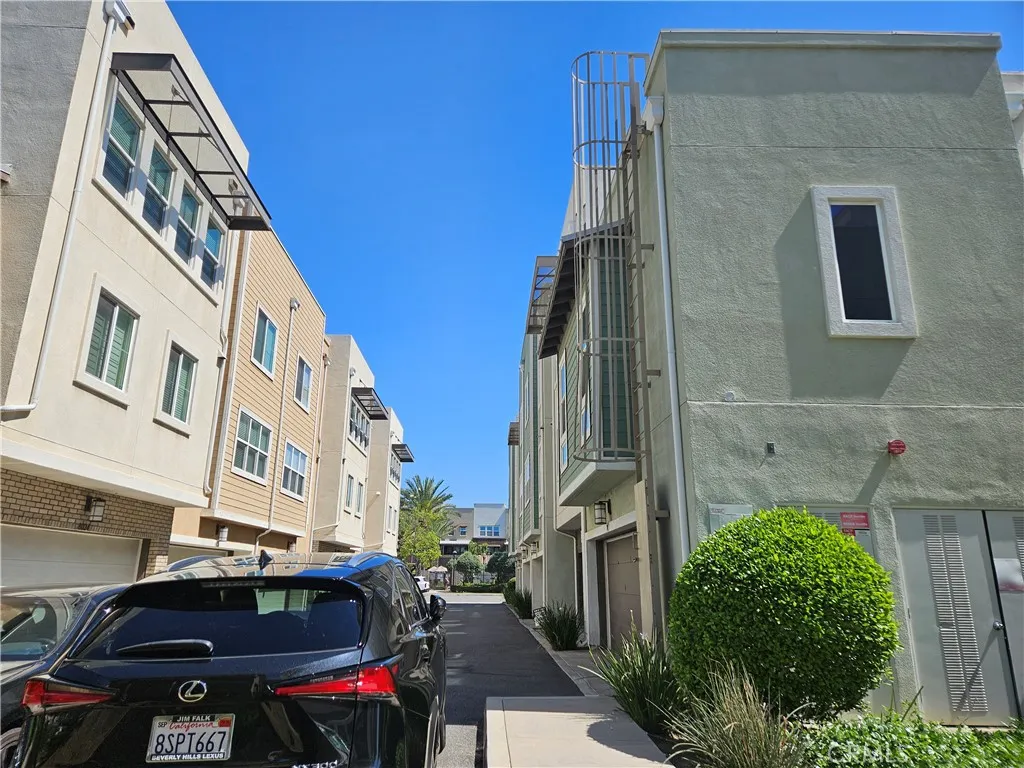 7011 Oregon St, Buena Park, CA 90621