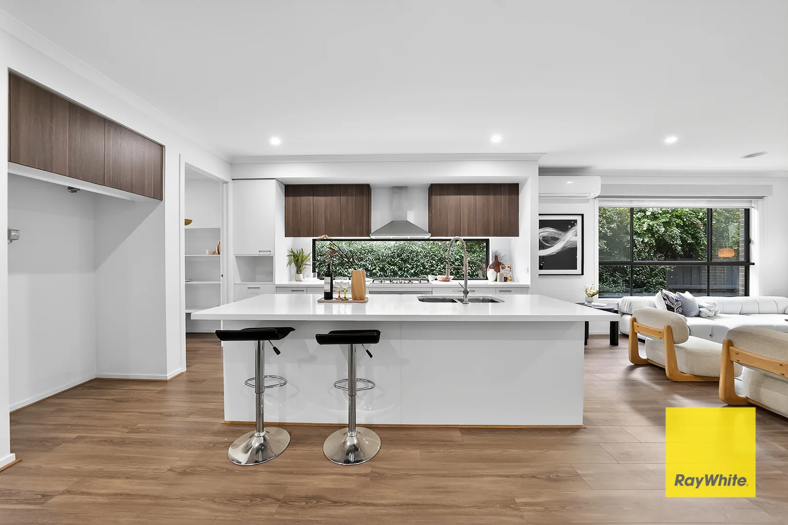 Additional image 5 of 256 Frontier Avenue, Aintree VIC 3336