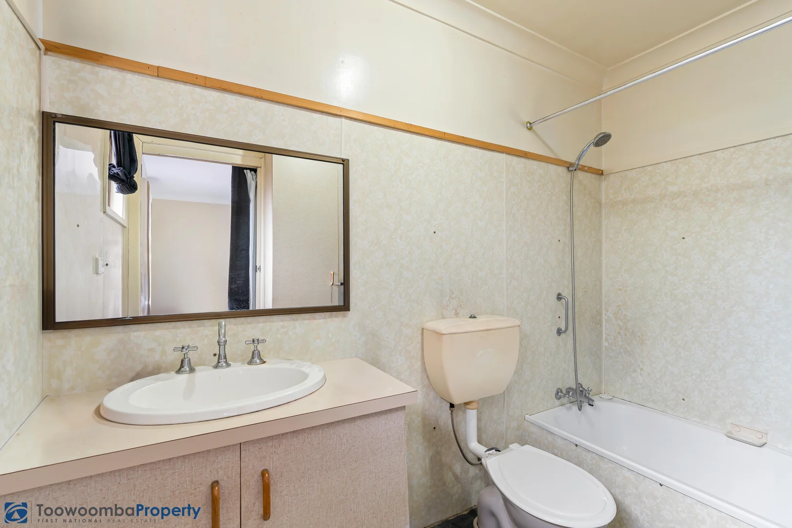 Additional image 8 of 20 Welcombe Avenue, Rockville QLD 4350