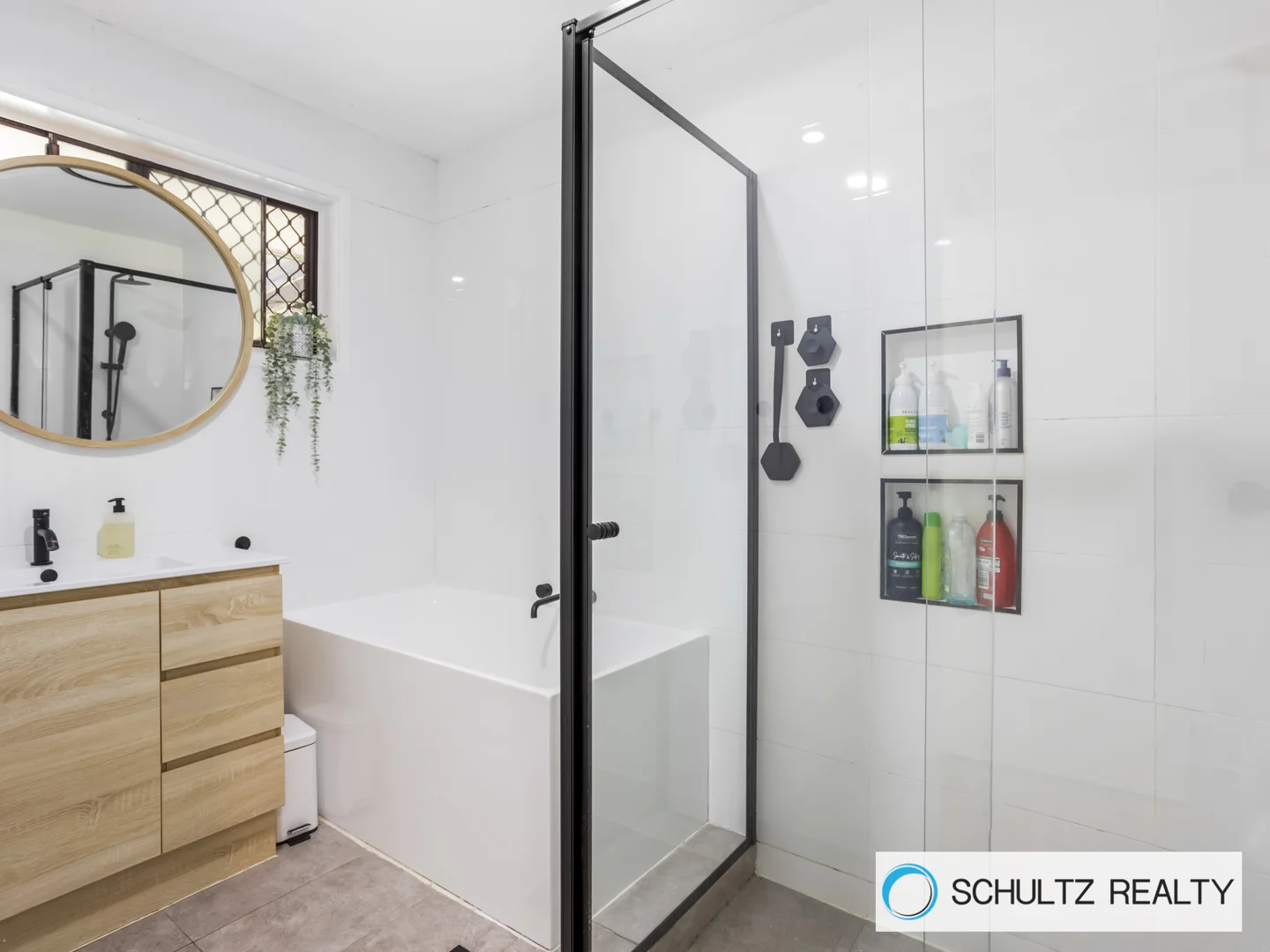 Additional image 9 of 16 Rochester Drive, Mount Warren Park QLD 4207