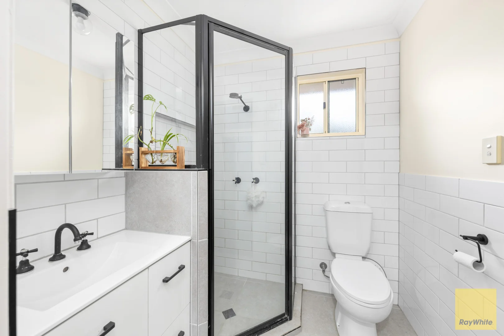 Additional image 11 of 67 Staal Crescent, Emerald QLD 4720