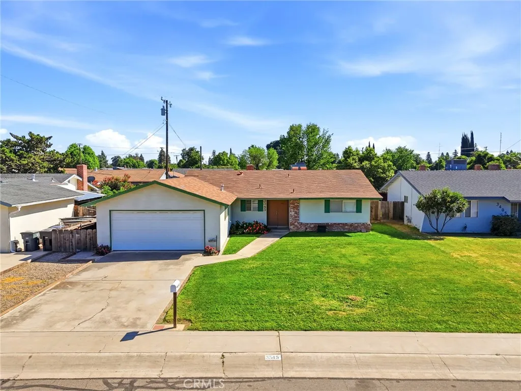 3345 W Laurel Ave, Visalia, CA 93277 photo 2