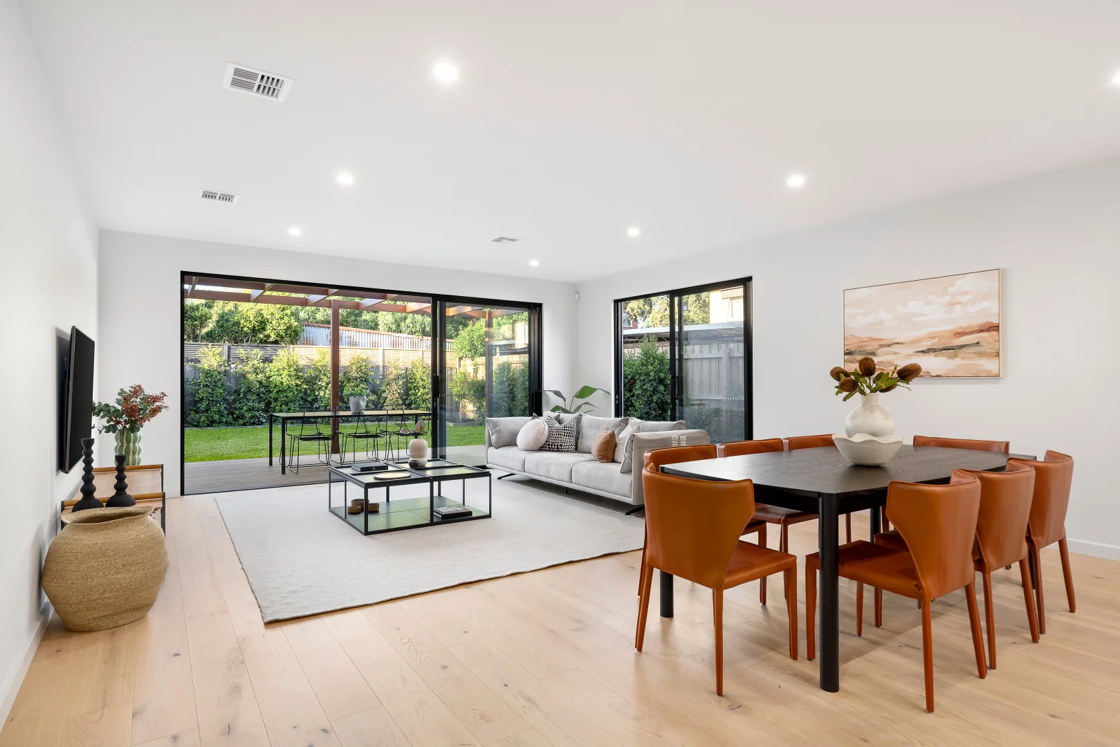 Additional image 4 of 16 Hawson Avenue, Glen Huntly VIC 3163