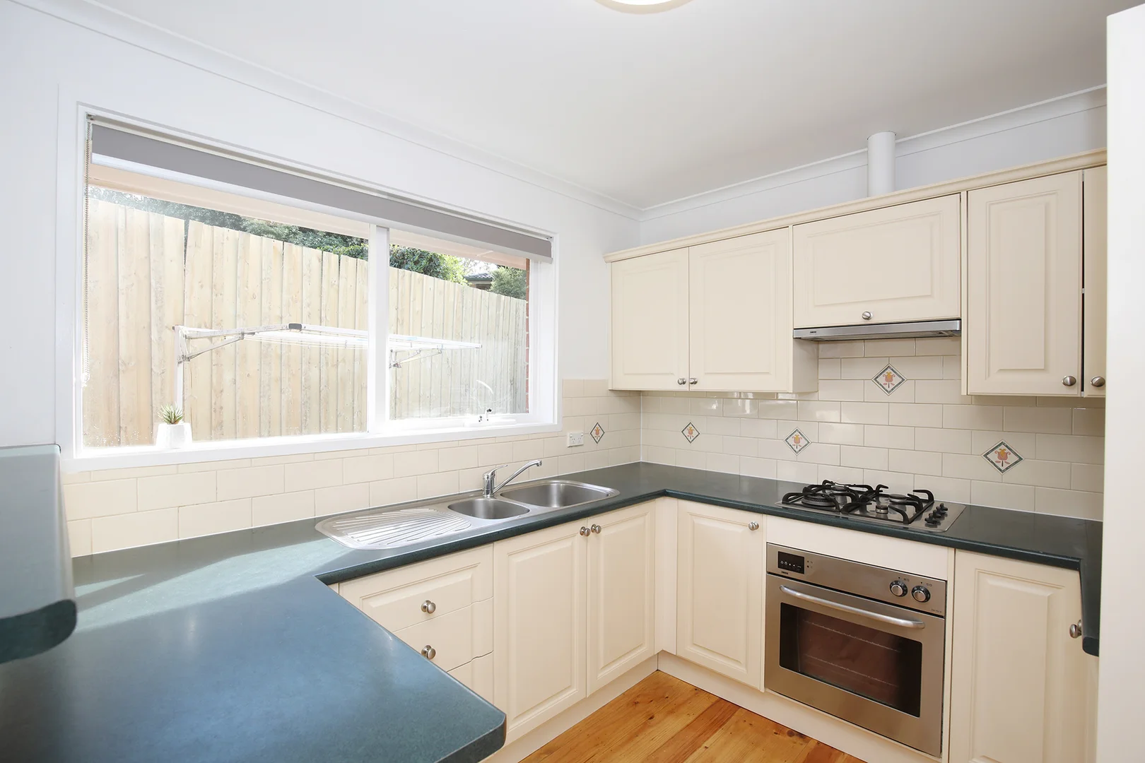Additional image 2 of 7 Stephanie Court, Macleod VIC 3085