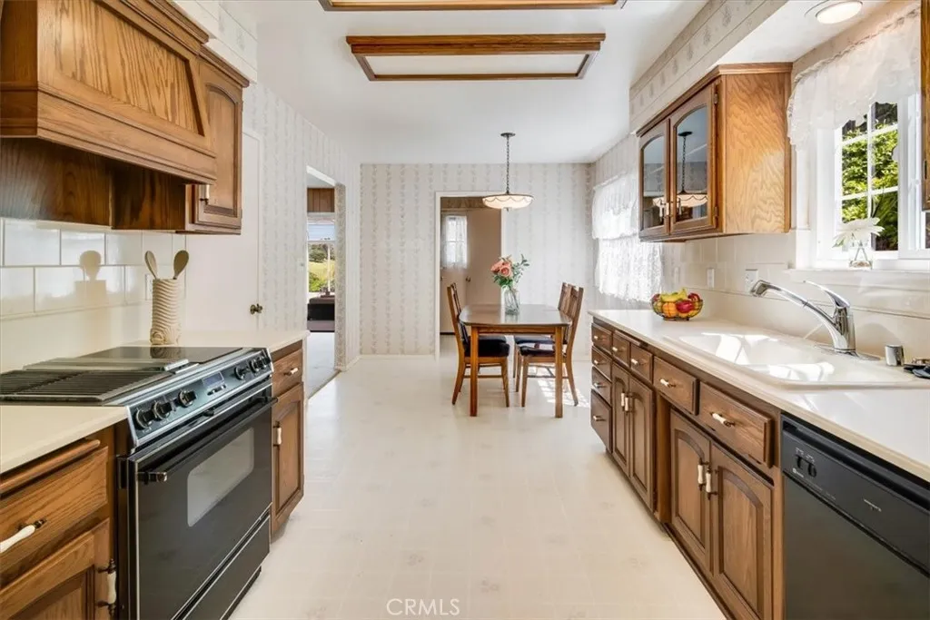 Additional image 7 of 416 S Hawthorne St, Lompoc, CA 93436
