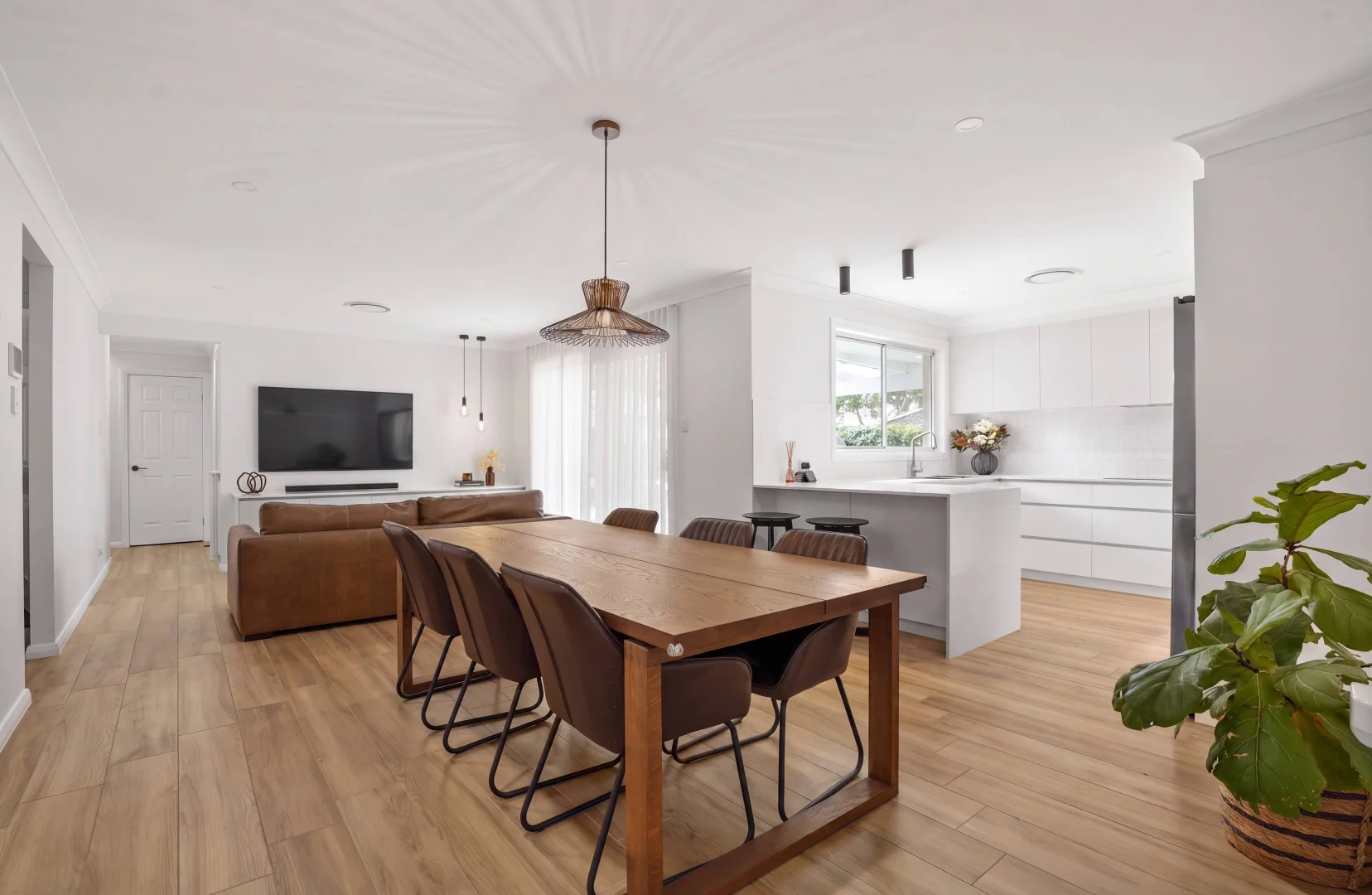 Additional image 4 of 411b Thirlmere Way, Thirlmere NSW 2572