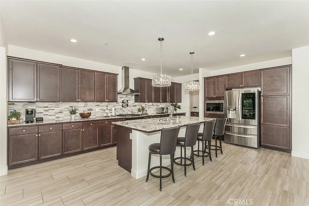 Additional image 11 of 877 Treasure Hills Dr, Madera, CA 93636