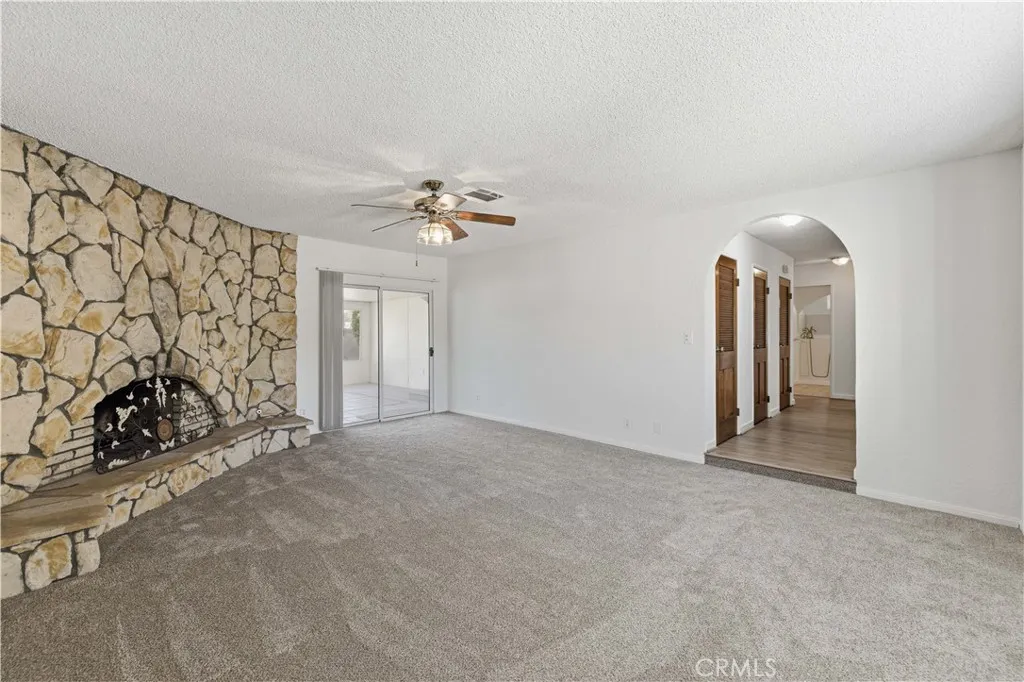 Additional image 7 of 42136 55th St W, Lancaster, CA 93536