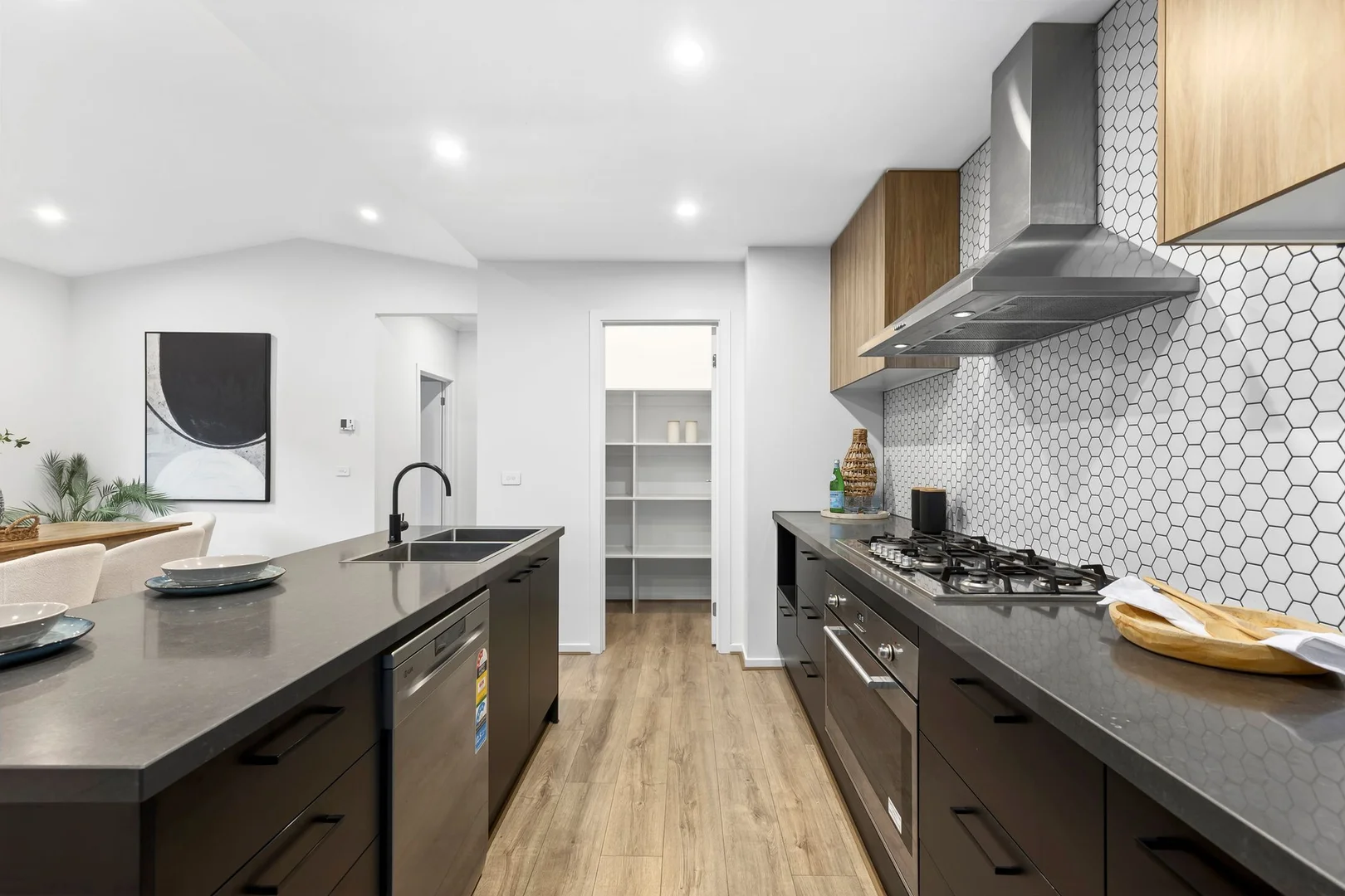 Additional image 7 of 33 Koolah Drive, Lara VIC 3212