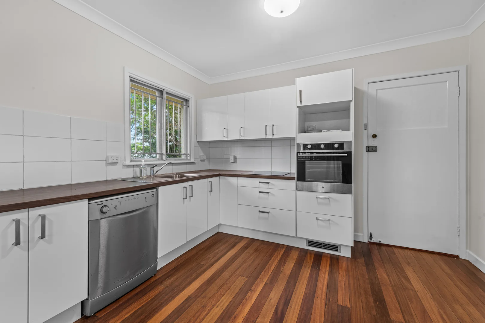 87 Wishart Road, Upper Mount Gravatt QLD 4122 photo 5
