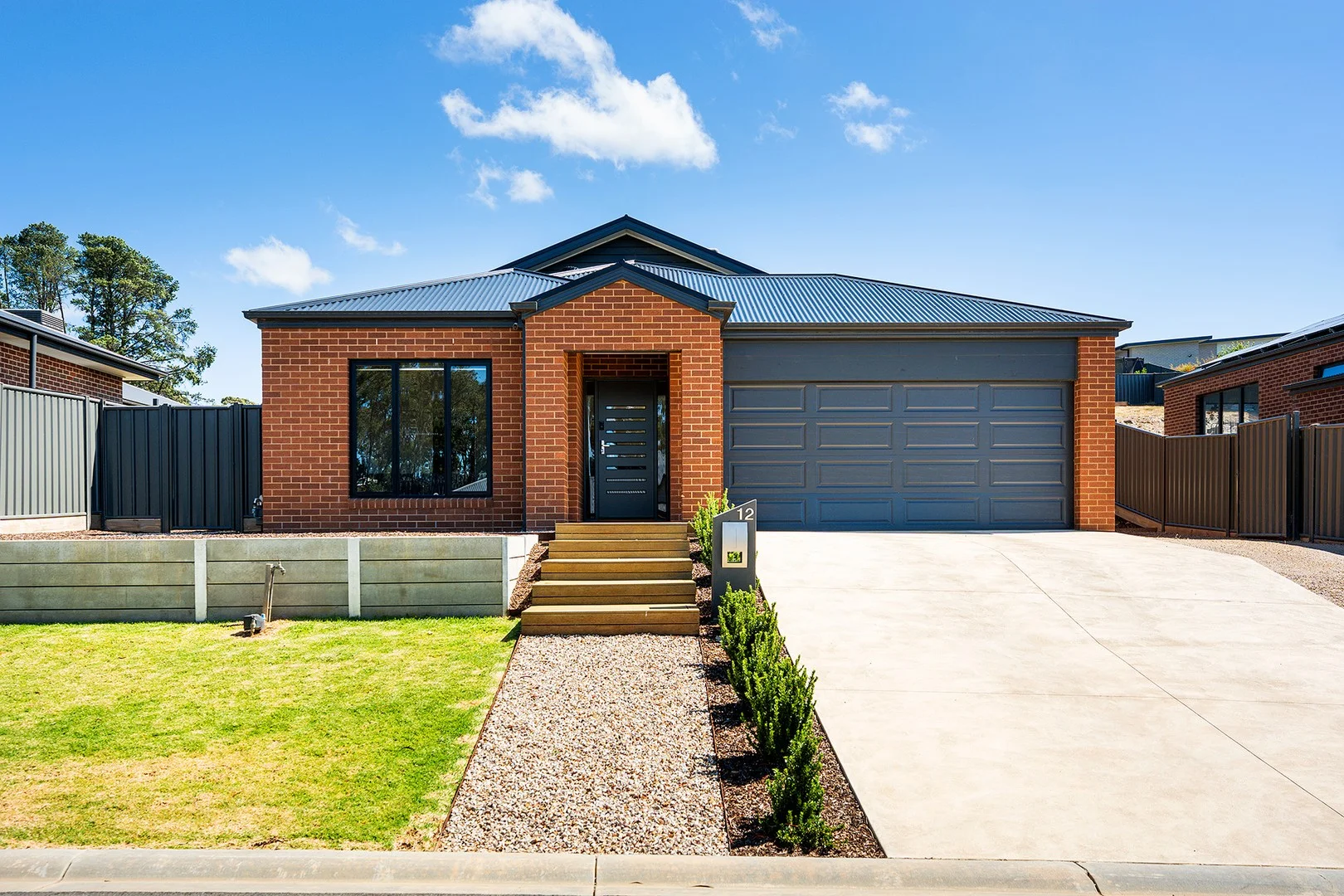 12 Grand View Drive, McKenzie Hill VIC 3451