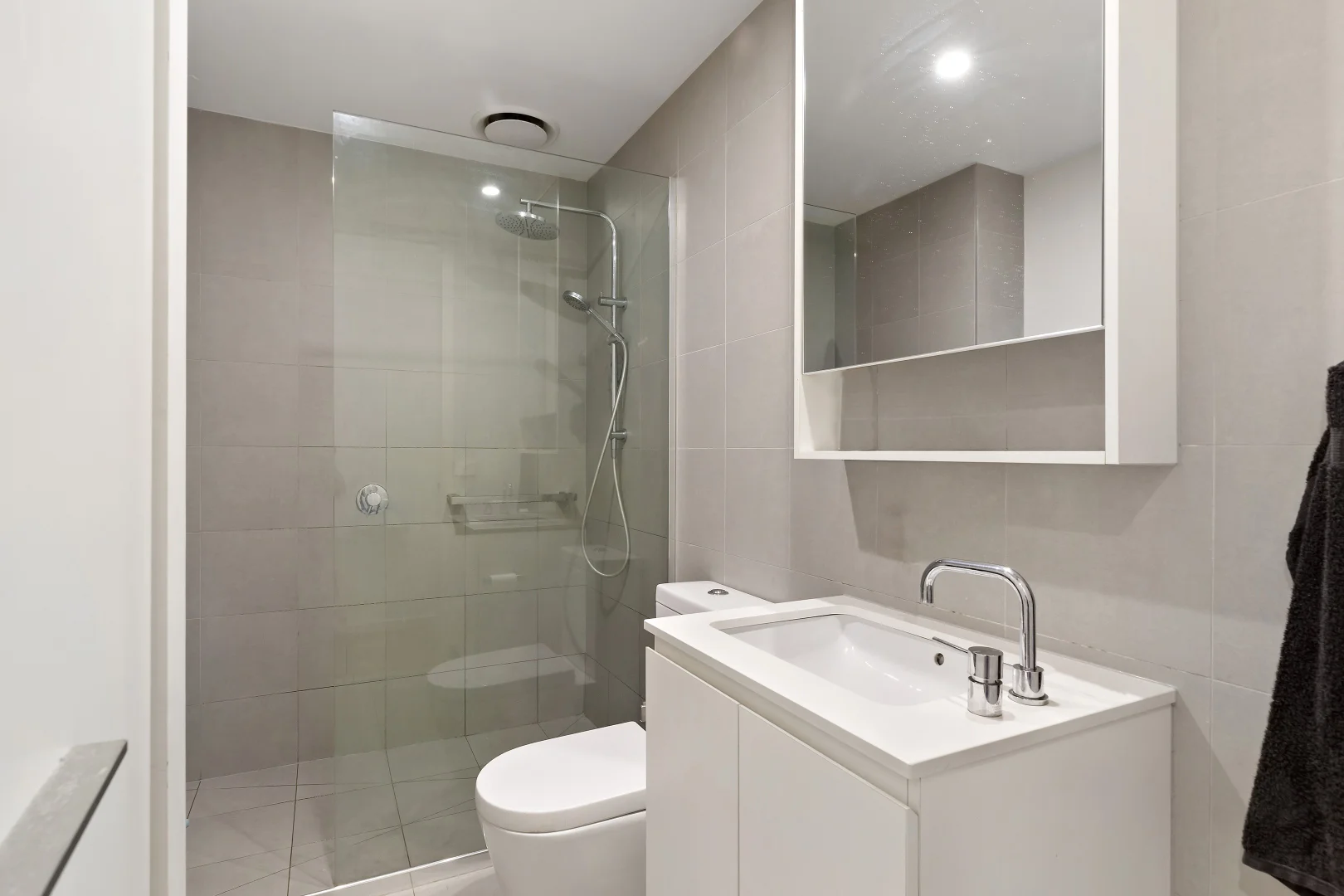 Additional image 6 of 205/18 Grey Street, St Kilda VIC 3182