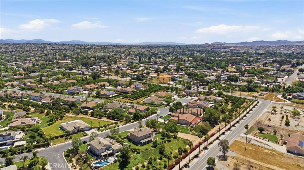 8052 Citricado Lane, Riverside, CA 92508