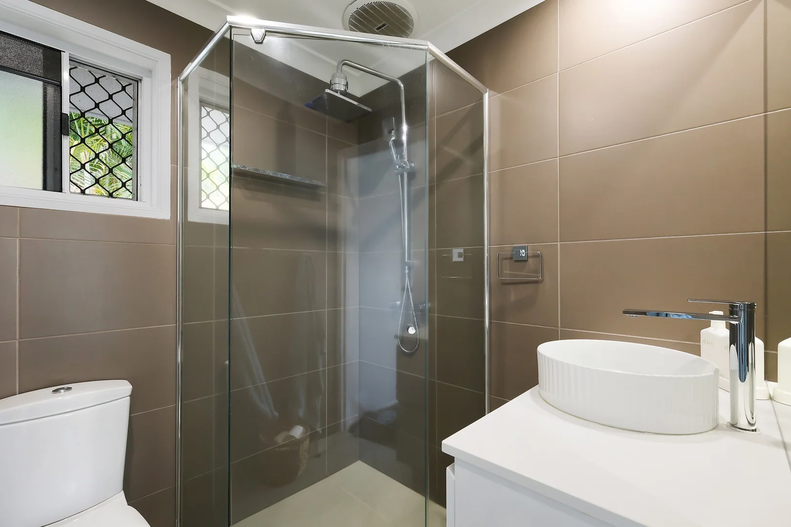 Additional image 15 of 29 Parklake Drive, Mudgeeraba QLD 4213