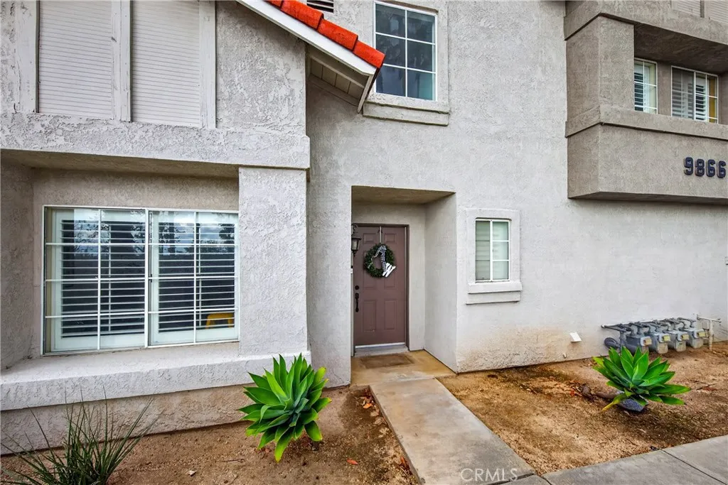 9866 Highland Avenue Unit A, Rancho Cucamonga, CA 91737 photo 2