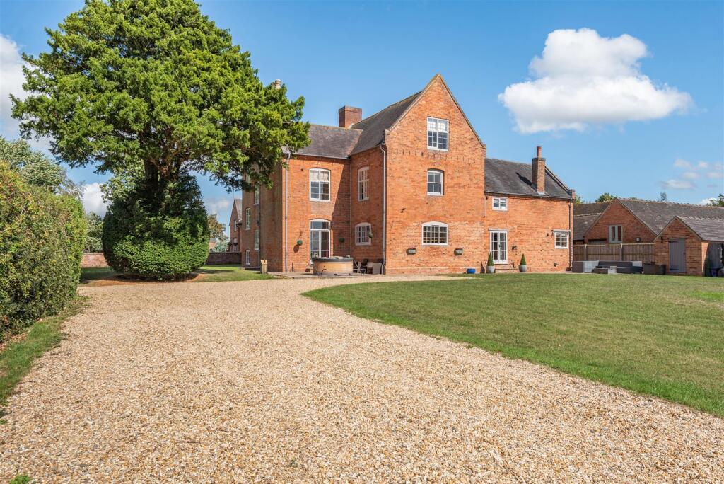 Dunnimere Farm, Portway Lane, Wiggington