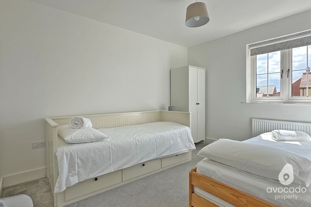 Additional image 17 of 5 bed detached house for saleWhitelands Way, Kingsmere, Bicester OX26