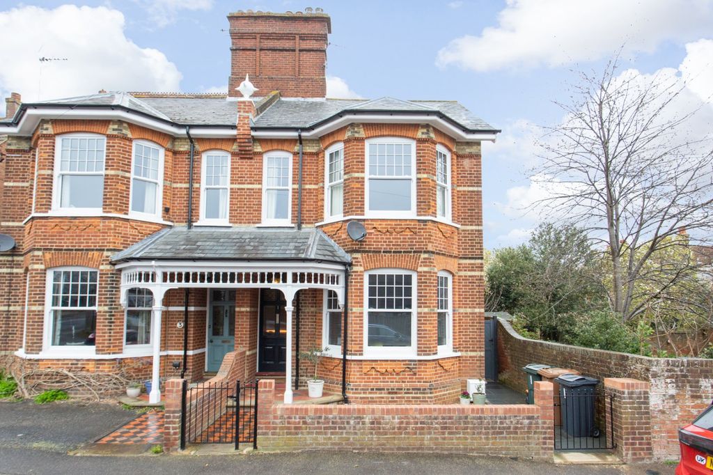 4 bed semi-detached house for saleAlbert Road, Ashford, Kent TN24