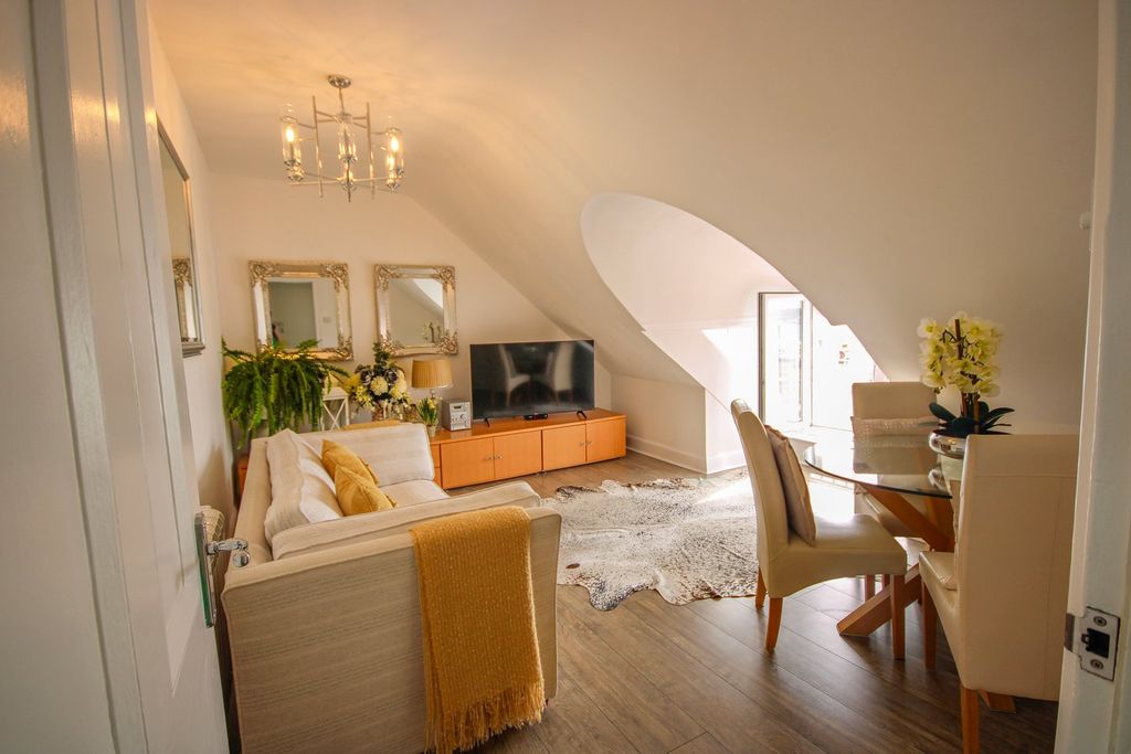Additional image 3 of 1 bed flat for saleLa Route De St Aubin, St Helier JE2