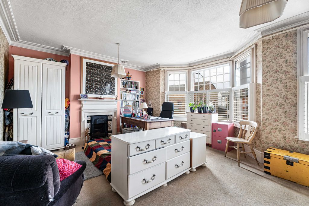 Additional image 10 of 4 bed end terrace house for saleKings Road, Berkhamsted, Hertfordshire HP4