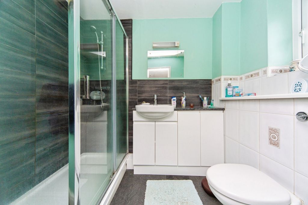 Additional image 7 of 3 bed flat for salePriory Wharf, Birkenhead CH41