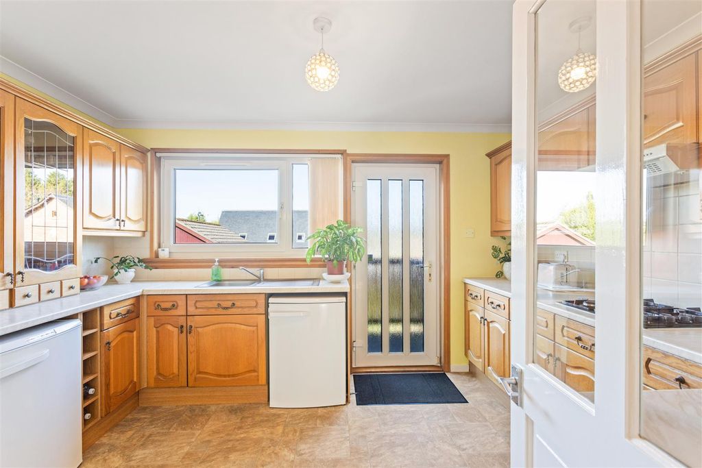 Additional image 9 of 4 bed detached bungalow for saleSibbalds Brae, Bathgate EH48