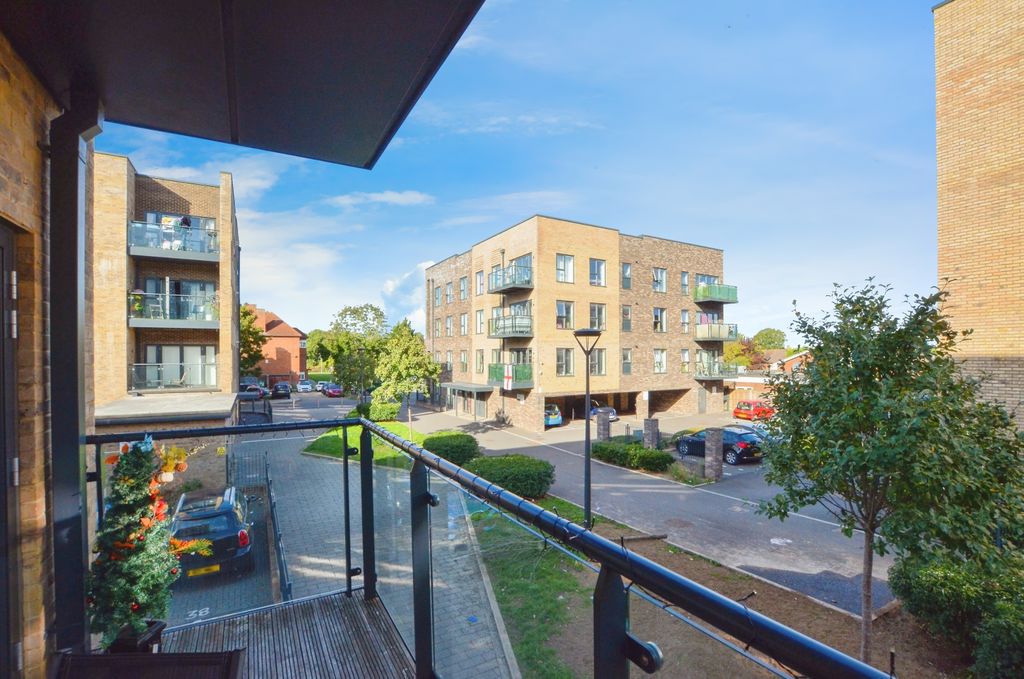 Additional image 10 of 2 bed flat for saleBucknall Place, Watford WD19