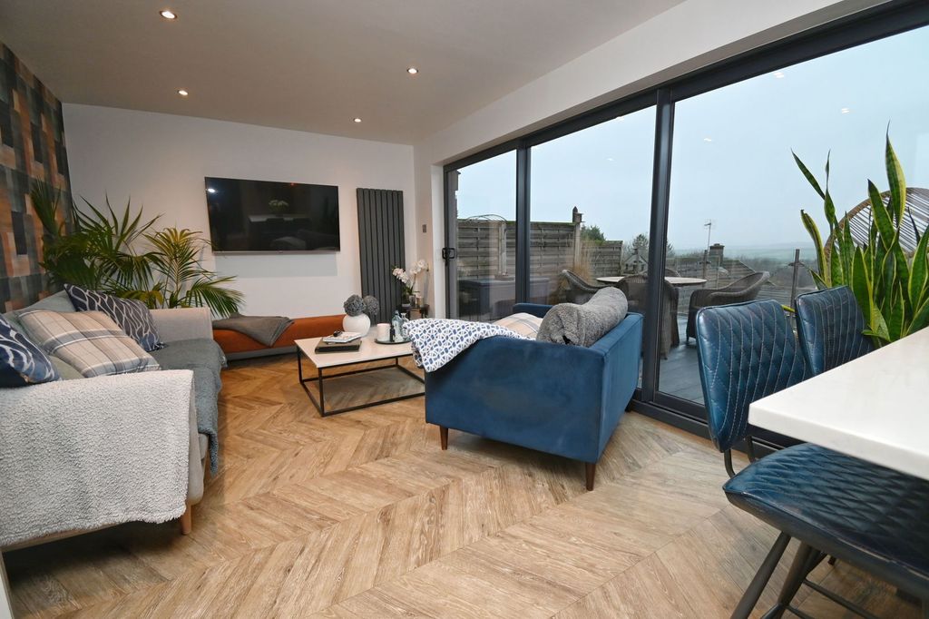 Additional image 4 of 5 bed detached house for saleMelvinia Crescent, Barnsley S75