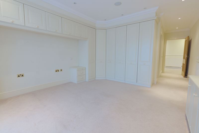 Additional image 9 of 3 bed flat for saleAlderwood Mews, Barnet EN4