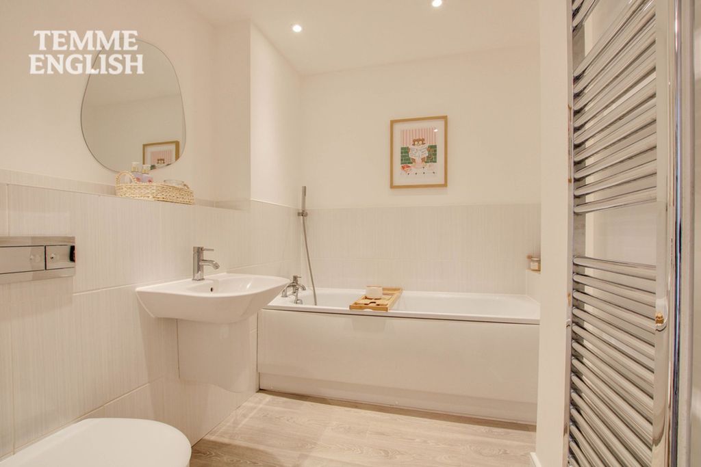 Additional image 12 of 2 bed flat for saleSchool Avenue, Dunton Fields, Laindon SS15