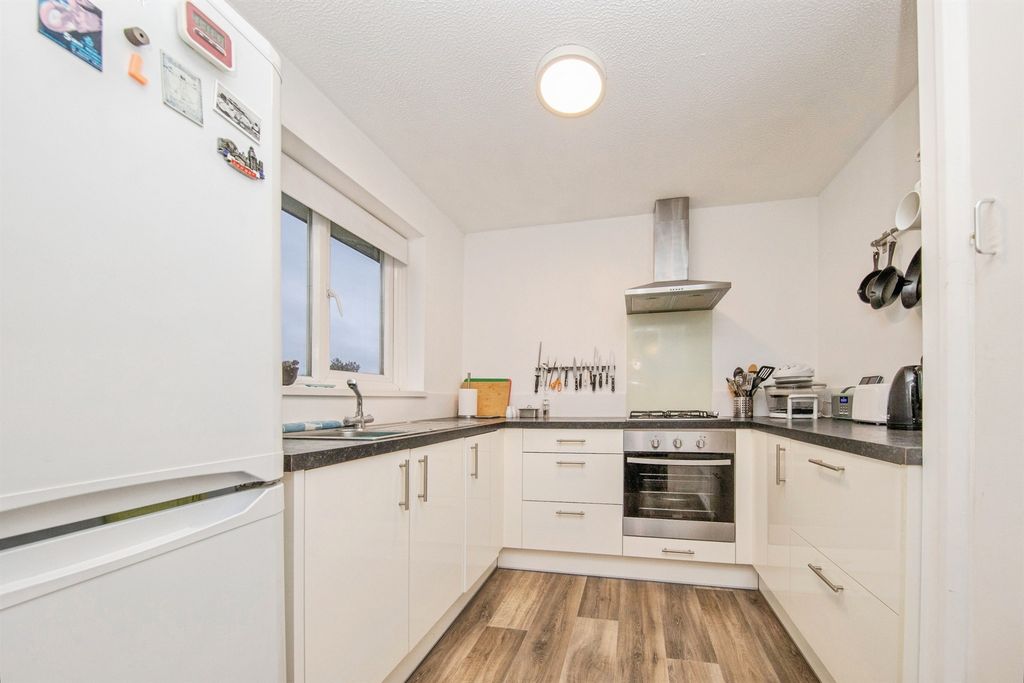 Additional image 10 of 2 bed flat for saleChurchman Close, Melton, Woodbridge IP12
