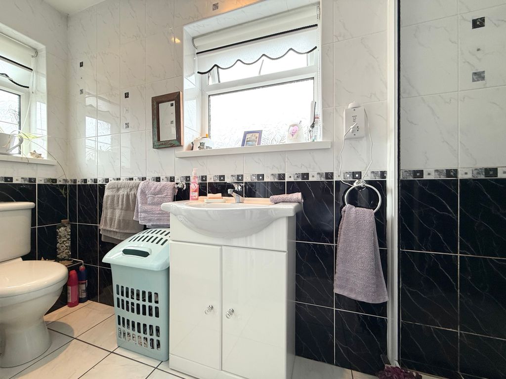 Additional image 18 of 3 bed detached bungalow for saleClaerwen Close, Cwmbach, Aberdare CF44