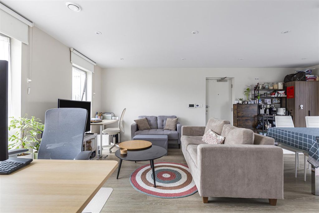 Additional image 7 of 2 bed flat for saleNovum House, Water Lane, Cambridge CB4