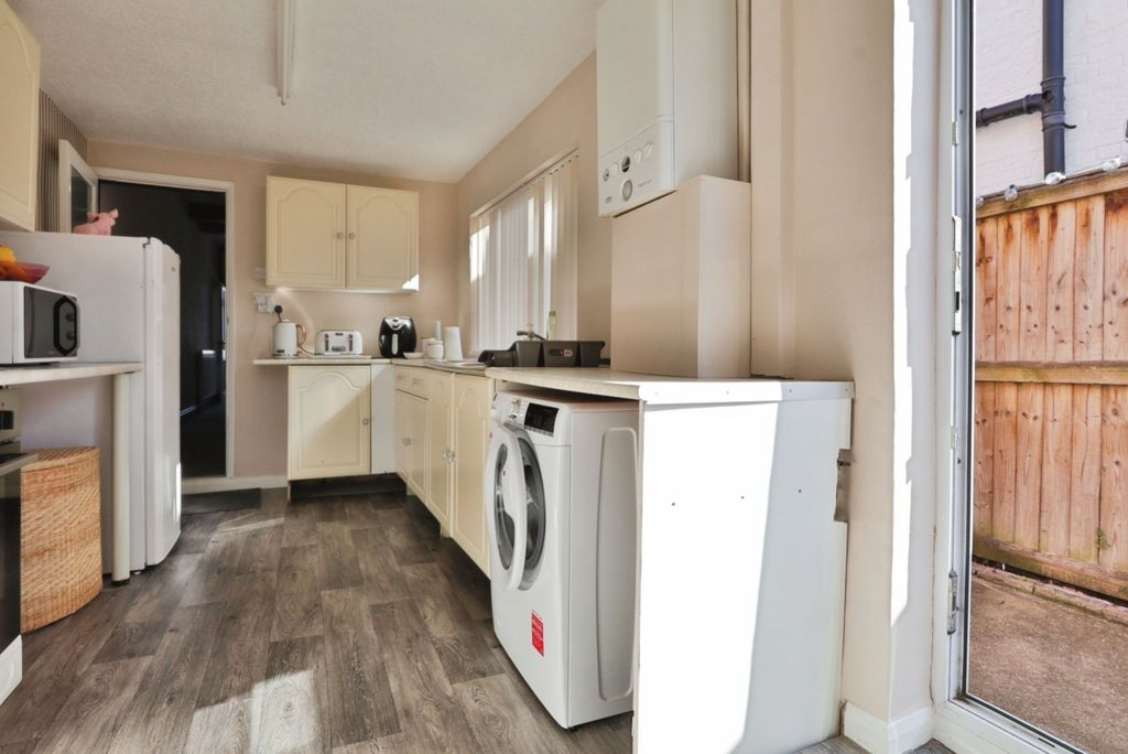 Additional image 5 of 3 bed semi-detached house for saleWest Acridge, Barton-Upon-Humber DN18