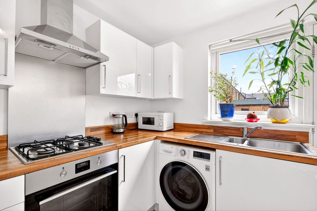 Additional image 10 of 2 bed terraced house for saleCarter Drive, Edinburgh EH17