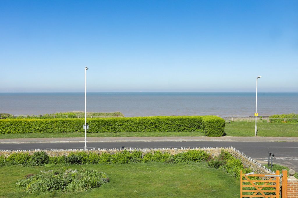 Additional image 2 of 4 bed detached house for saleThe Parade, Birchington, Kent CT7