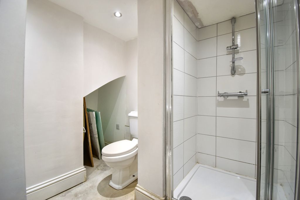 Additional image 12 of 2 bed maisonette for sale35A George Street, Louth LN11