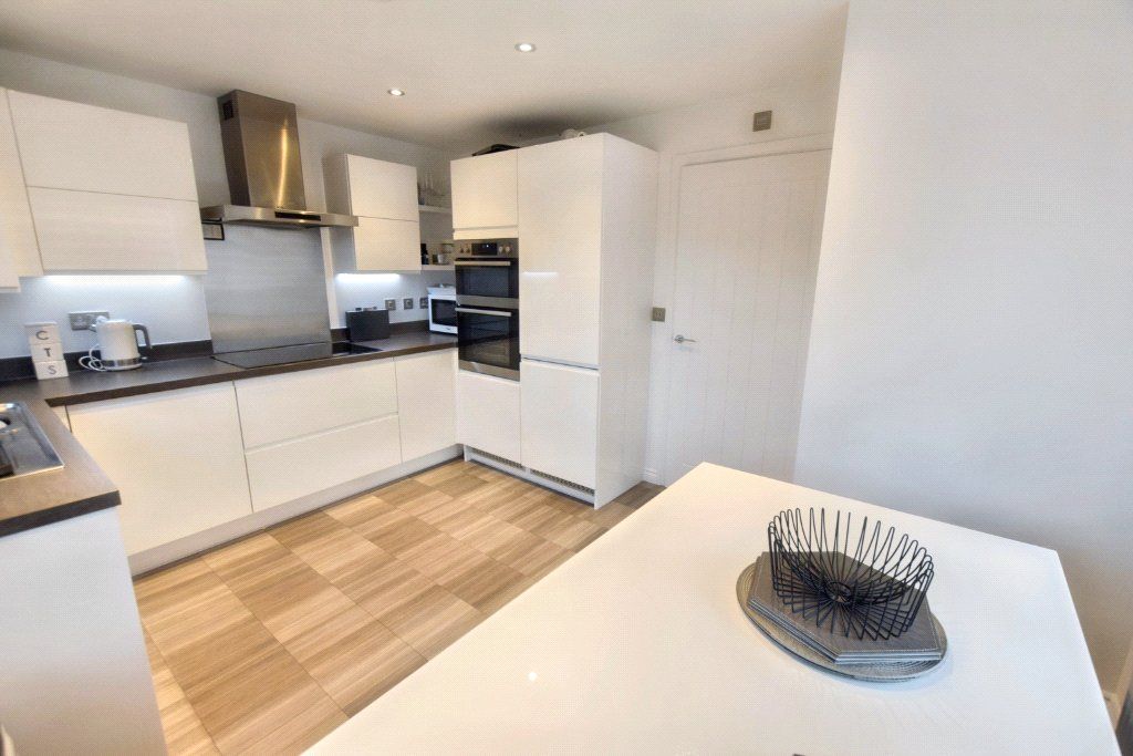 Additional image 15 of 4 bed semi-detached house for saleHoneybourne Road, Leeds LS12