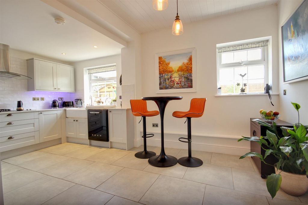 Additional image 7 of 4 bed detached house for saleChurch Road, Beverley HU17